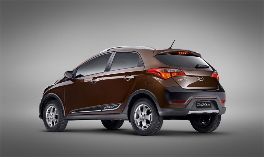  Hyundai HB20X 2012 года  (фото 2 из 3)